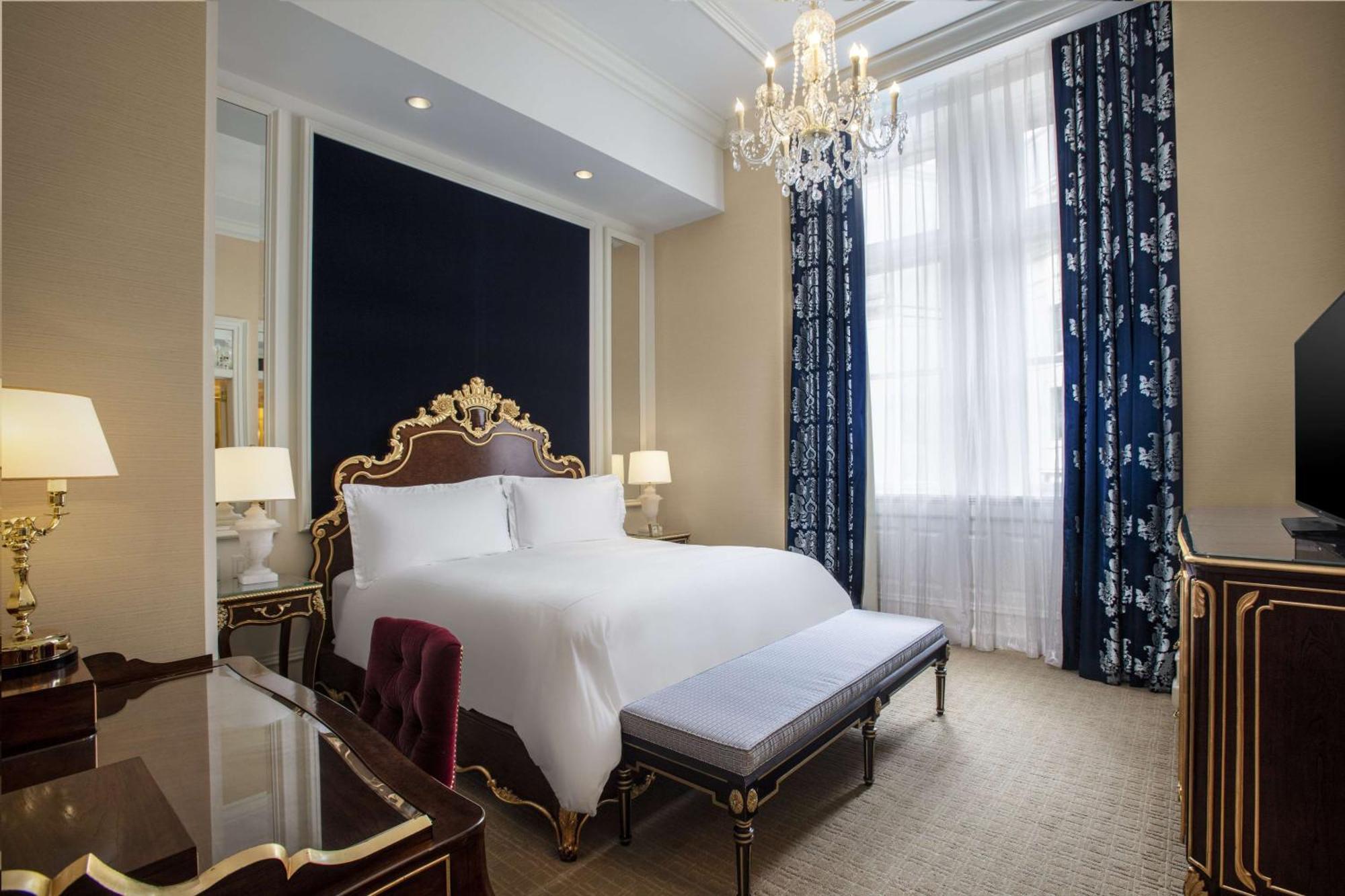 Waldorf Astoria Dc Hotel