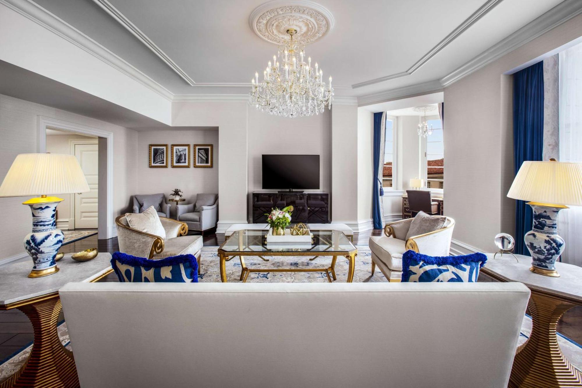 Waldorf Astoria Dc Hotel
